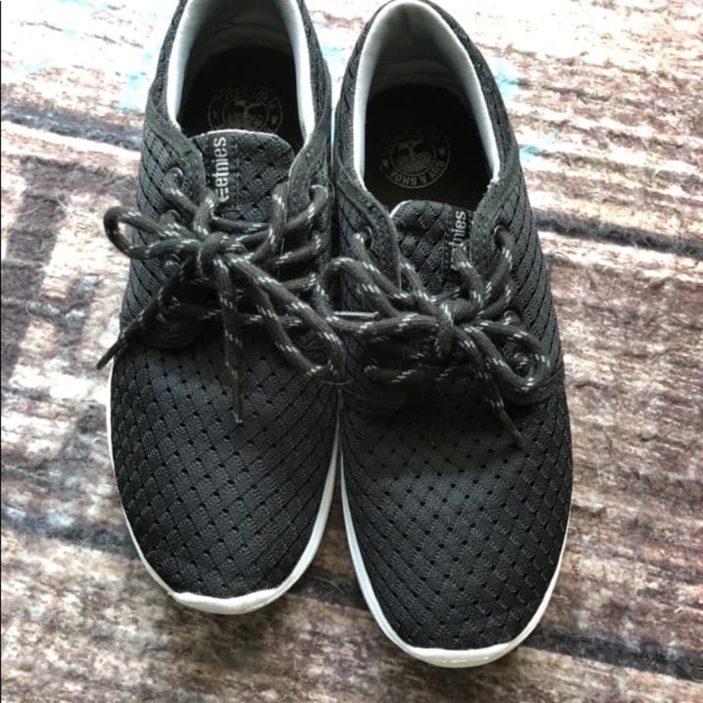 ETNIES SHOES